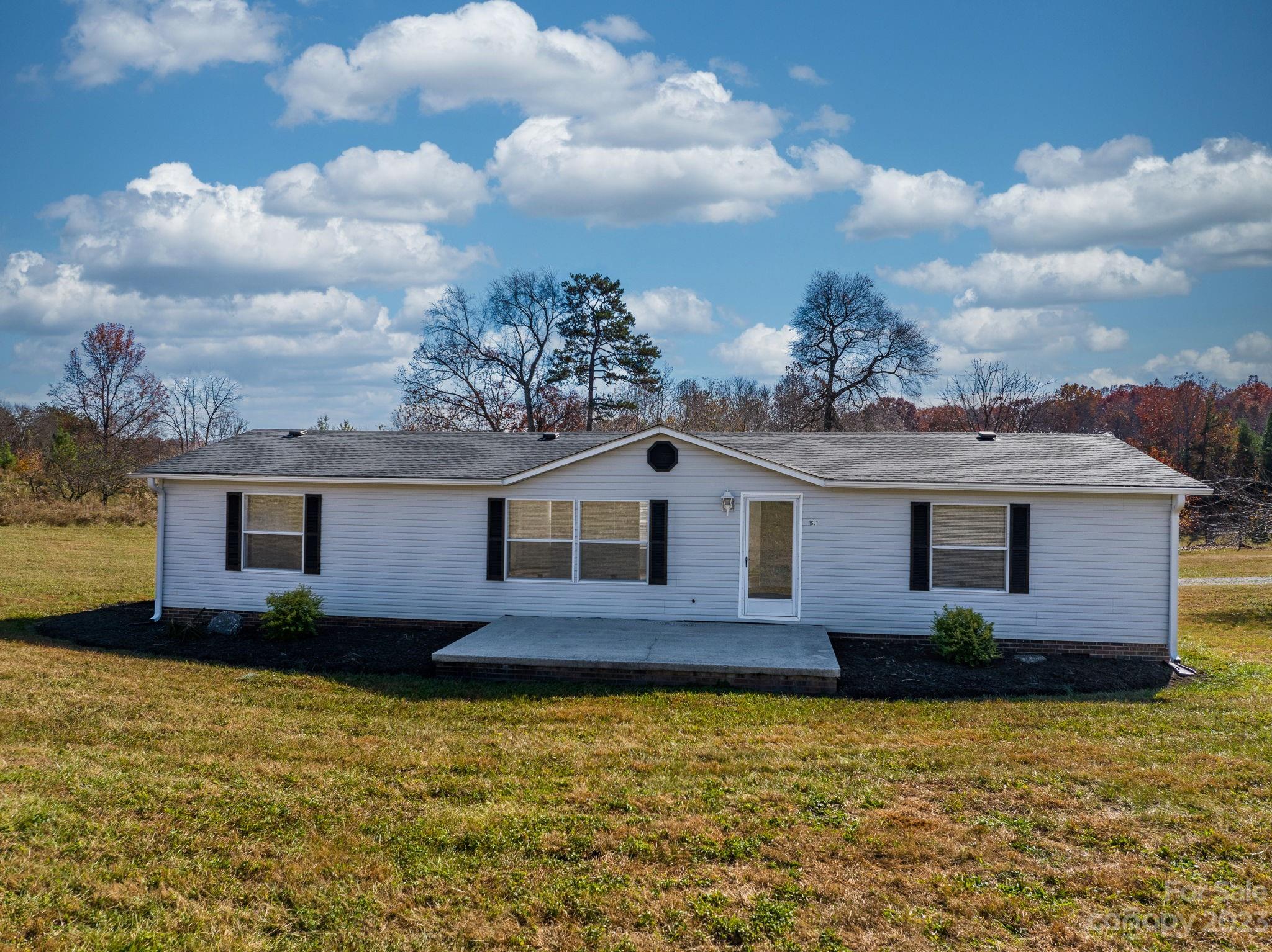 1631 Enon Road Valdese, NC 28690 - Photo 21 of 35 Gallery Image 21