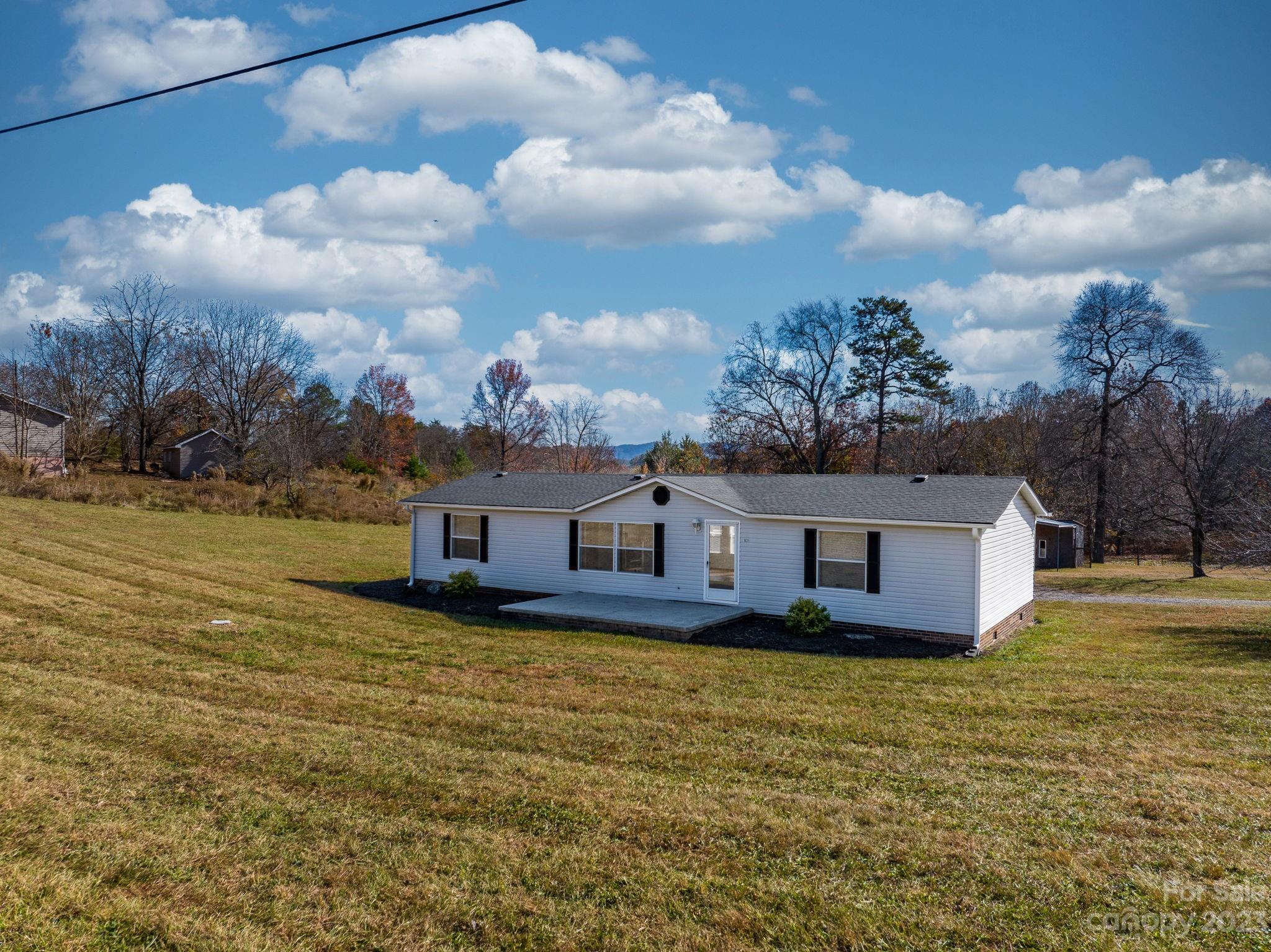 1631 Enon Road Valdese, NC 28690 - Photo 22 of 35 Gallery Image 22