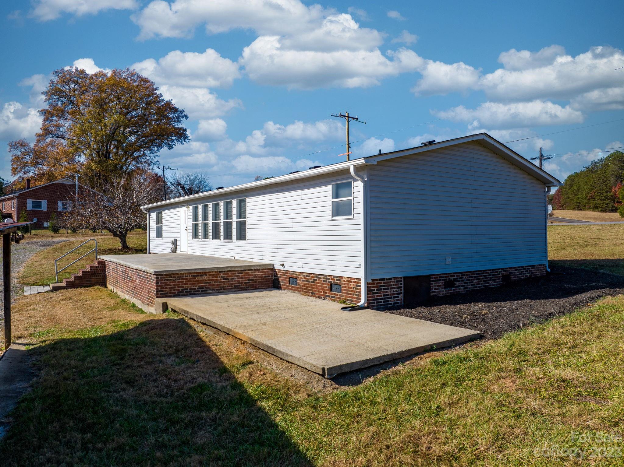 1631 Enon Road Valdese, NC 28690 - Photo 23 of 35 Gallery Image 23