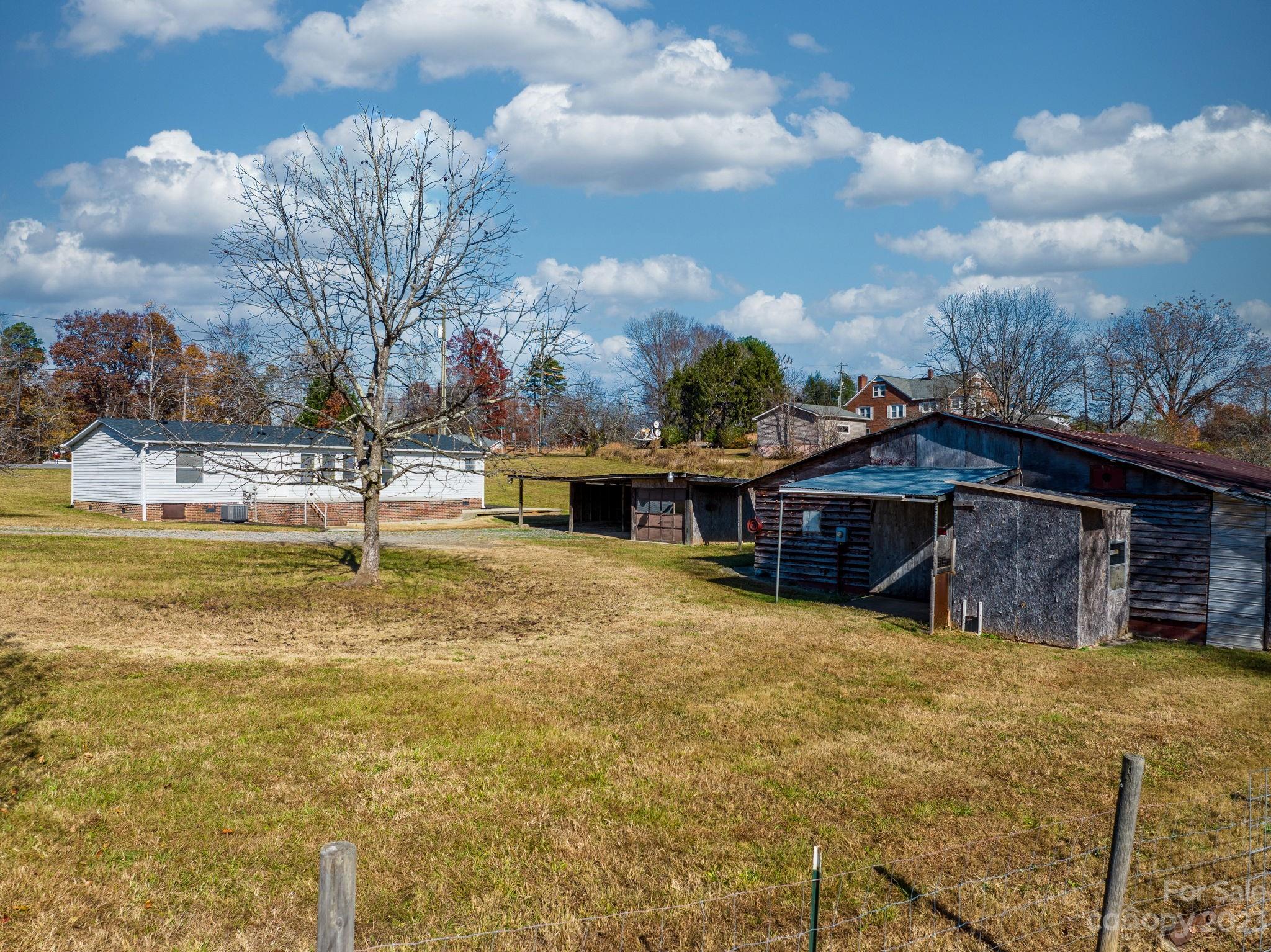 1631 Enon Road Valdese, NC 28690 - Photo 28 of 35 Gallery Image 28