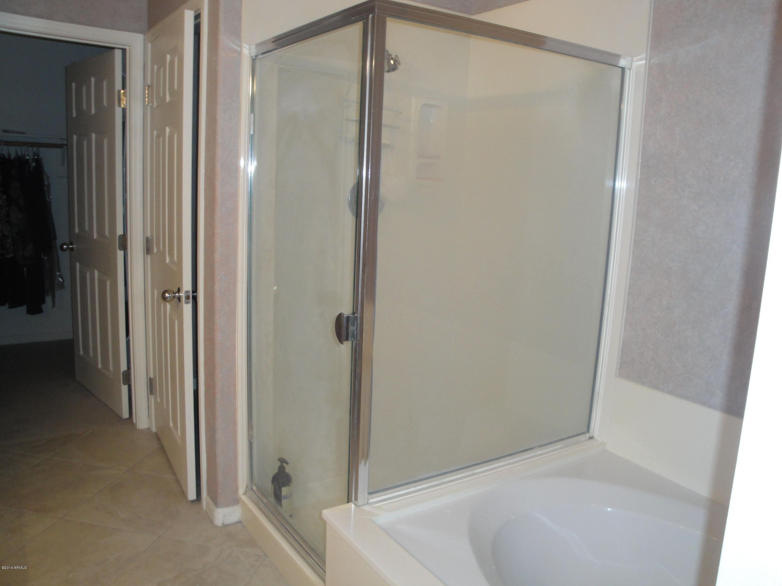 7700 East Gainey Ranch Road, Unit 123 Scottsdale, AZ 85258 - Photo 19 of 40 SEPARATE TUB/SHOWER IN MASTER