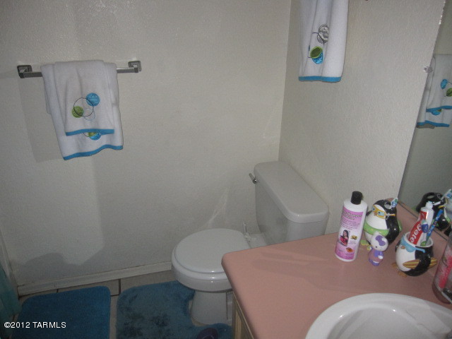 454 Camino Ramanote Rio Rico, AZ 85648 - Photo 4 of 6
