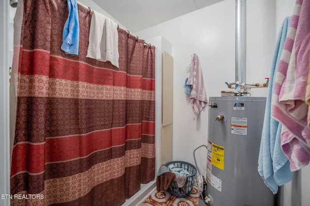 $939,000 | 268 Plateau Road, Crossville, TN 38571