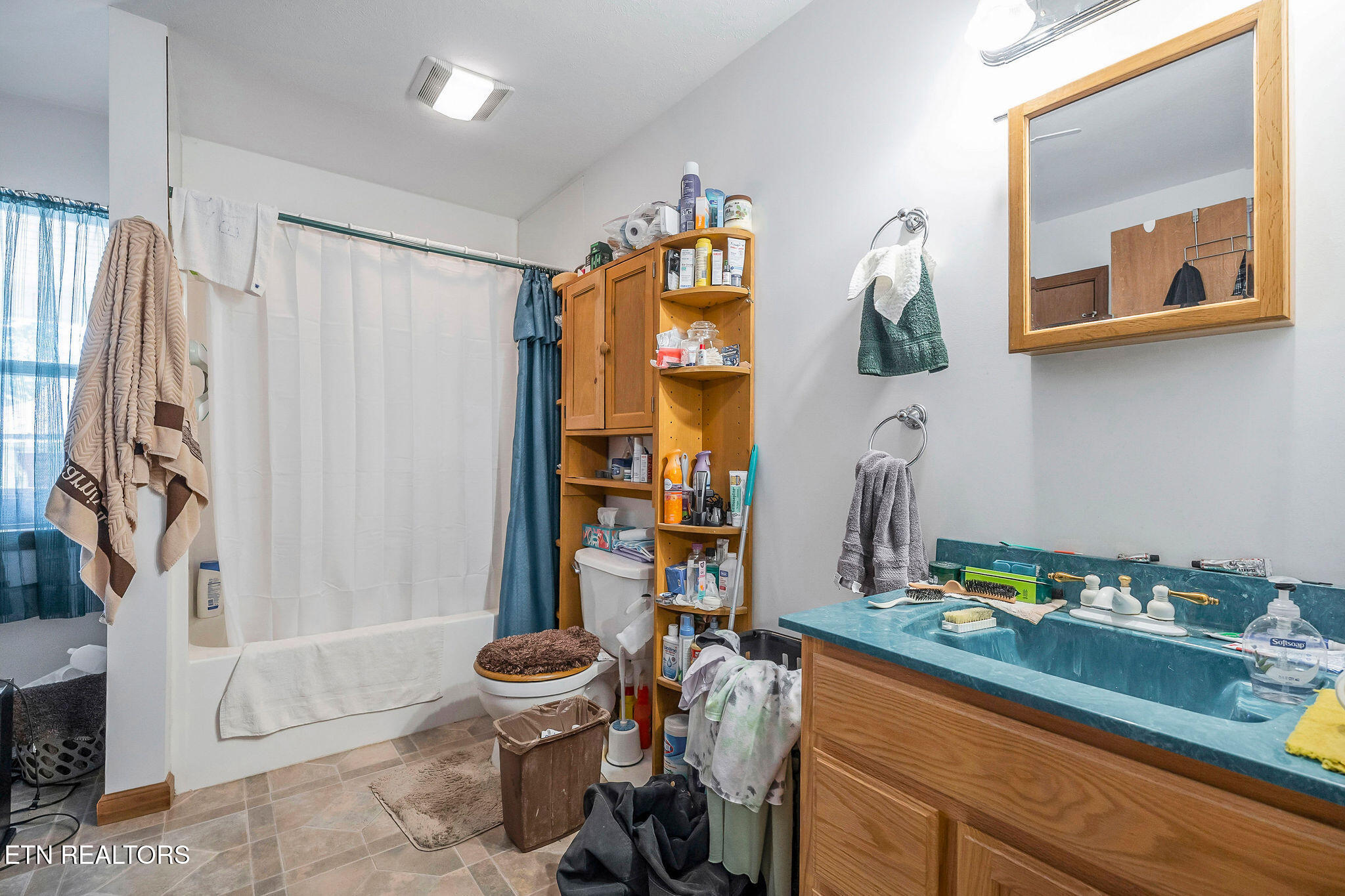 268 Plateau Road Crossville, TN 38571 - Photo 30 of 58 Main House Bath