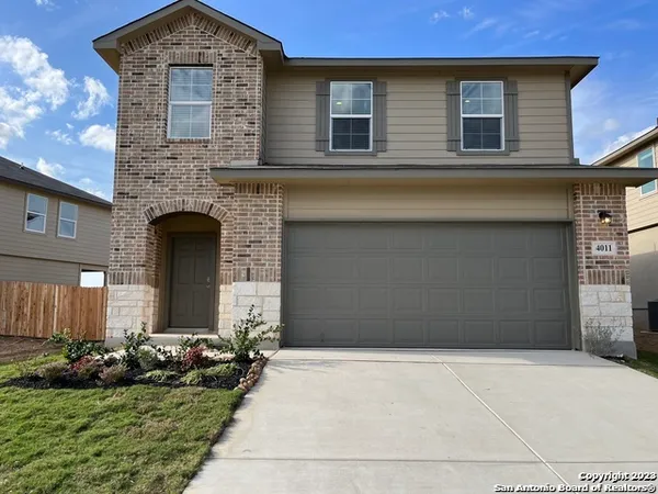 $269,900 | 4011 Bay Leaf Loop, Von Ormy, TX 78073