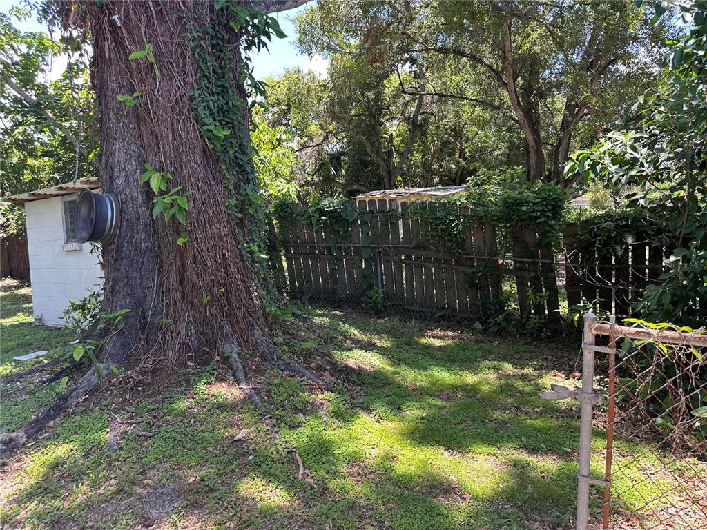 4017 Watson Road Tampa, FL 33610 - Photo 30 of 38