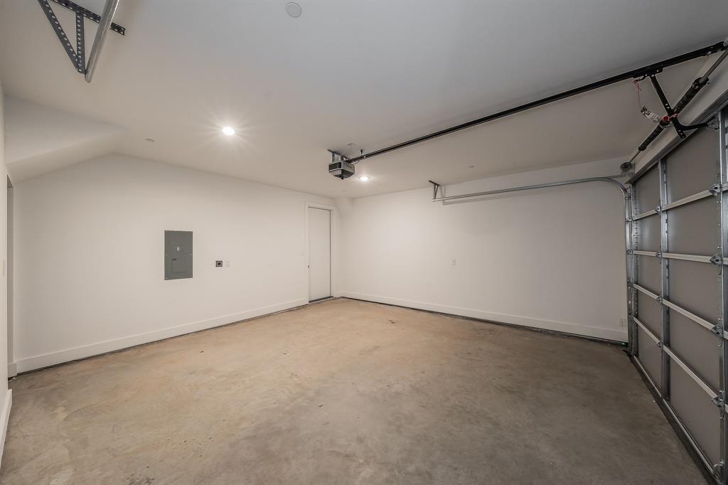 5320 Reiger Avenue, Unit 102 Dallas, TX 75214 - Photo 29 of 33 a view of an empty room