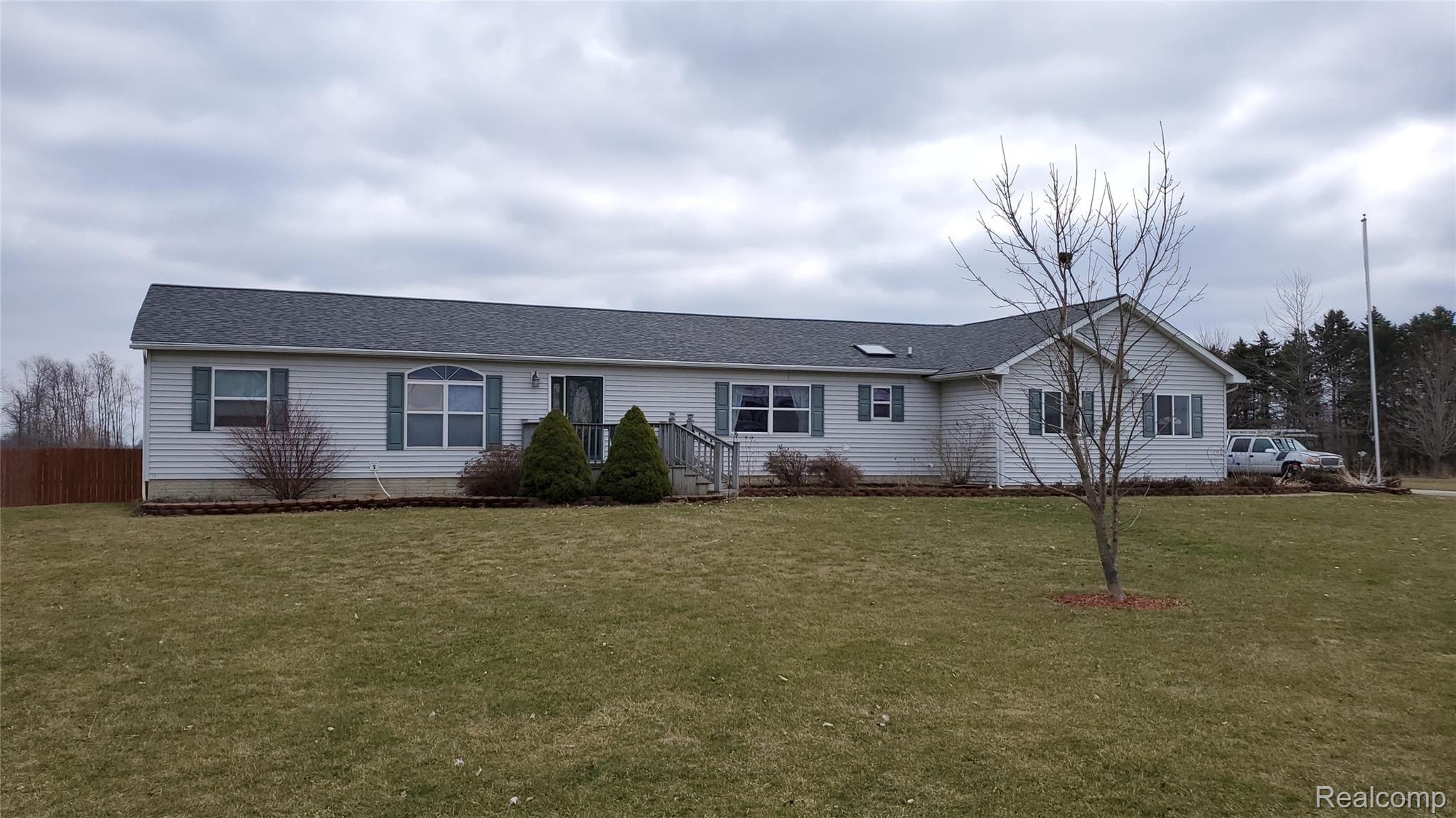 10165 Duffield Road Gaines, MI 48436 - Photo 1 of 20 20200324_132432.jpg