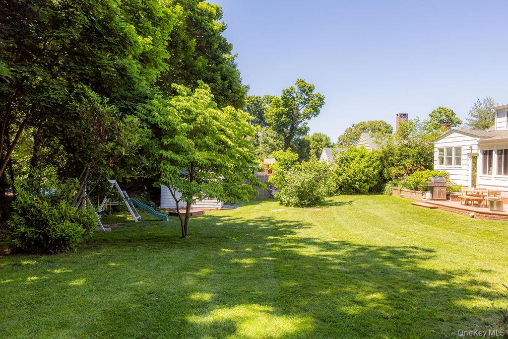 22 Braemer Road Setauket, NY 11733 - Photo 42 of 45