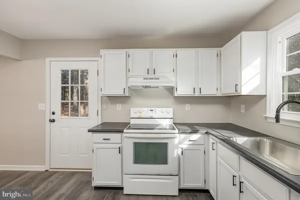 $1,595 | 11128 Pine Hill Road, Unit 11134, King George, VA 22485