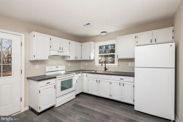 $1,625 | 11128 Pine Hill Road, Unit 11132, King George, VA 22485