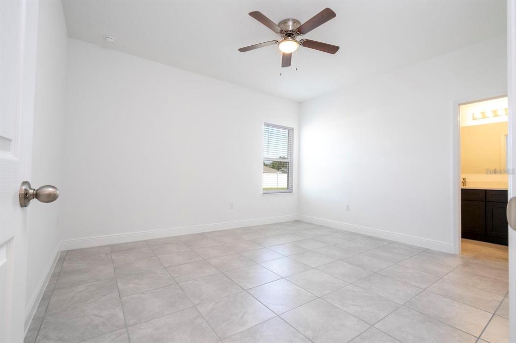 16919 Southwest 37th Terrace Road Ocala, FL 34473 - Photo 12 of 29 Gallery Image 12