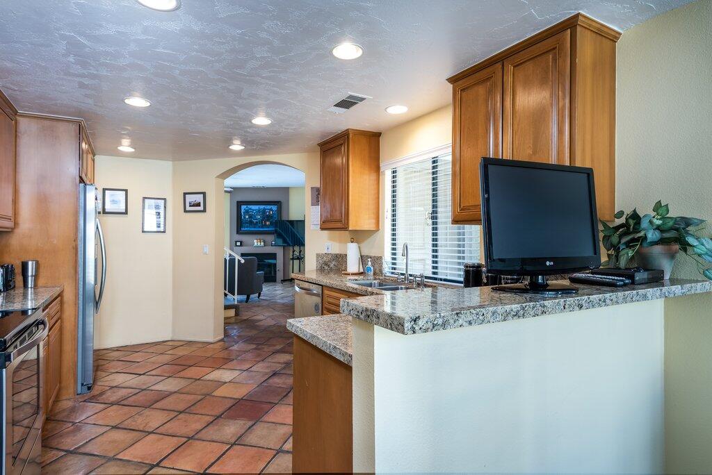 55102 Firestone La Quinta, CA 92253 - Photo 9 of 42 55102firestone-hr-9