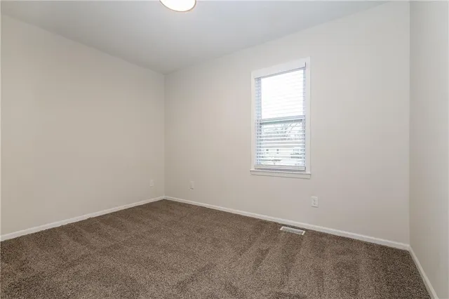 $1,655 | 17243 Chestnut Drive, Belton, MO 64012