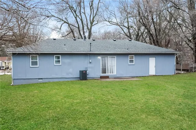 $1,655 | 17243 Chestnut Drive, Belton, MO 64012