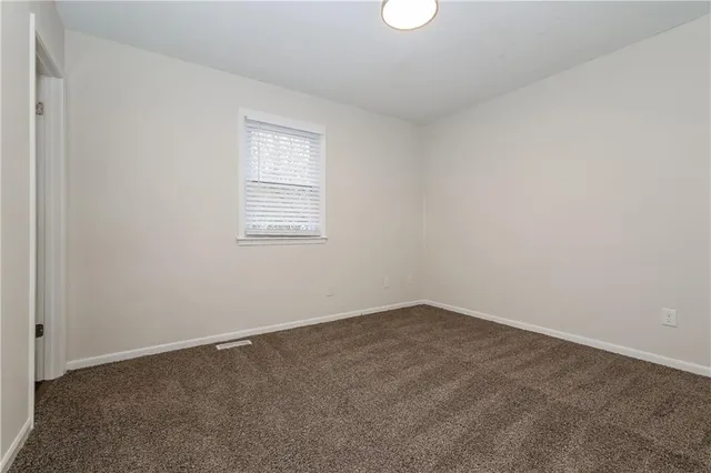 $1,655 | 17243 Chestnut Drive, Belton, MO 64012