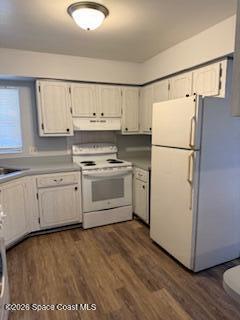 4111 Raney Road, Unit 3 Titusville, FL 32780 - Photo 5 of 10 kitchen