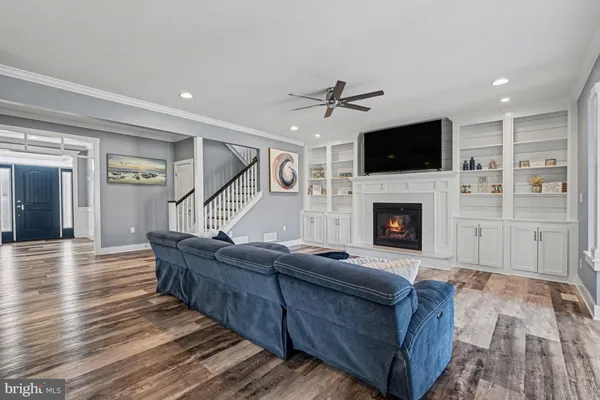 $959,900 | 6390 Peregrine Way, Mechanicsburg, PA 17050