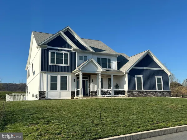 $959,900 | 6390 Peregrine Way, Mechanicsburg, PA 17050