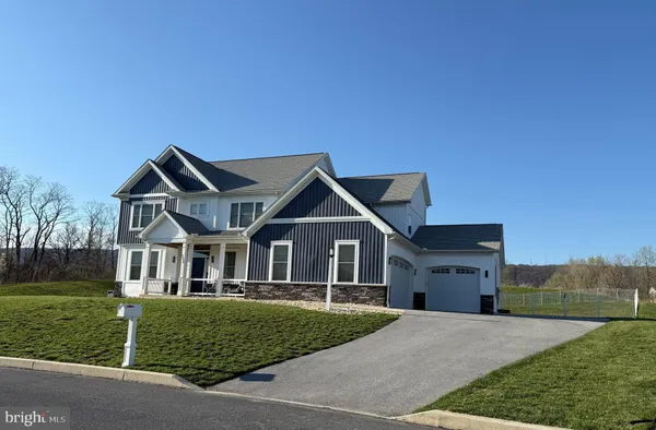 $959,900 | 6390 Peregrine Way, Mechanicsburg, PA 17050