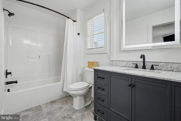 $959,900 | 6390 Peregrine Way, Mechanicsburg, PA 17050