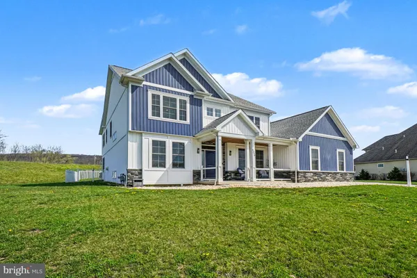 $959,900 | 6390 Peregrine Way, Mechanicsburg, PA 17050