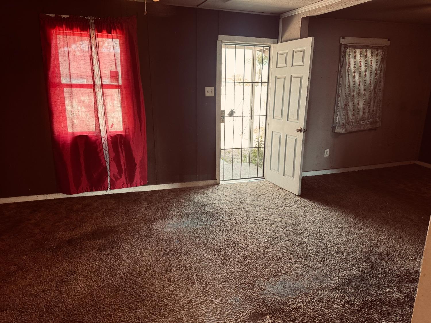 5619 Ave 397 Dinuba, CA 93618 - Photo 4 of 39