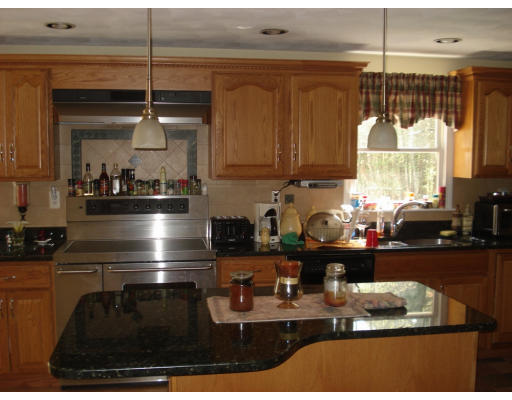 77 R Baldwin Road Billerica, MA 01821 - Photo 13 of 29 Gallery Image 13