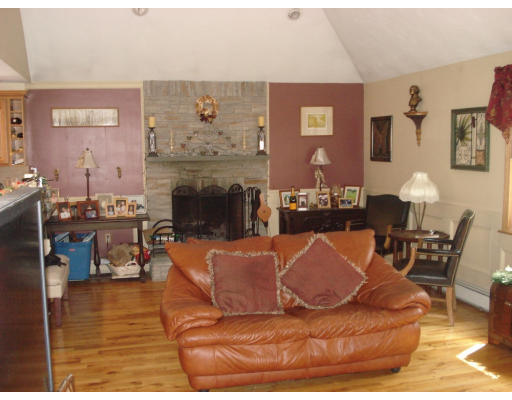 77 R Baldwin Road Billerica, MA 01821 - Photo 18 of 29 Gallery Image 18