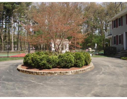 77 R Baldwin Road Billerica, MA 01821 - Photo 2 of 29 Gallery Image 2