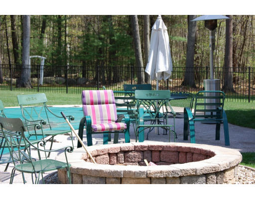 77 R Baldwin Road Billerica, MA 01821 - Photo 5 of 29 Gallery Image 5