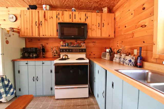 $139,900 | 133 Rosenberg Road, Sumner, ME 04292