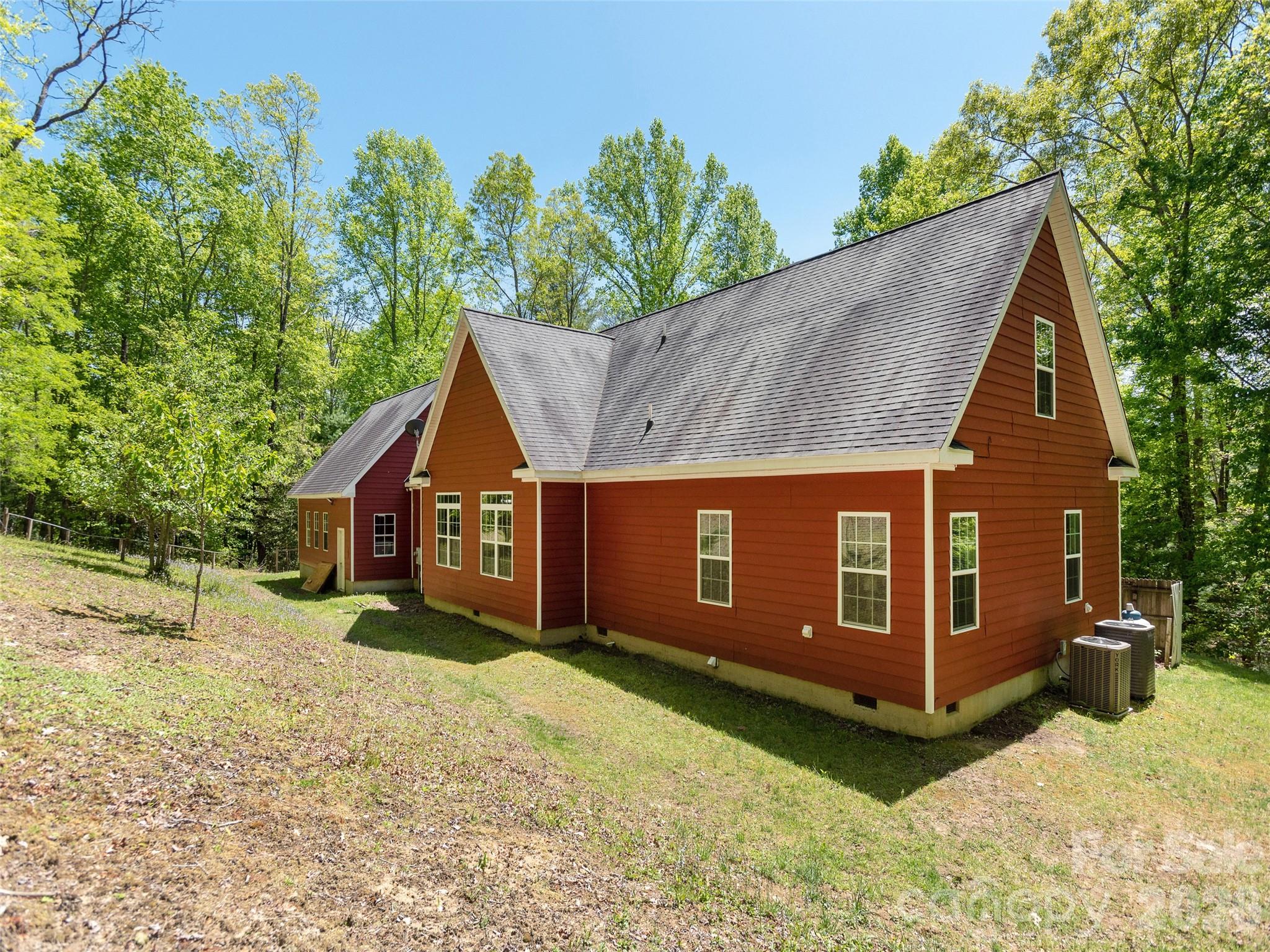 166 Virginia Brock Road Lake Toxaway, NC 28747 - Photo 4 of 42