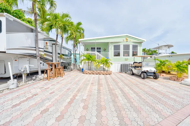 $3,800 | 65821 Overseas Highway, Unit 98, Long Key, FL 33001