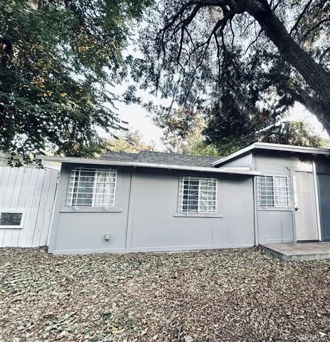 $650,000 | 13111 Sierra Highway, Agua Dulce, CA 91390