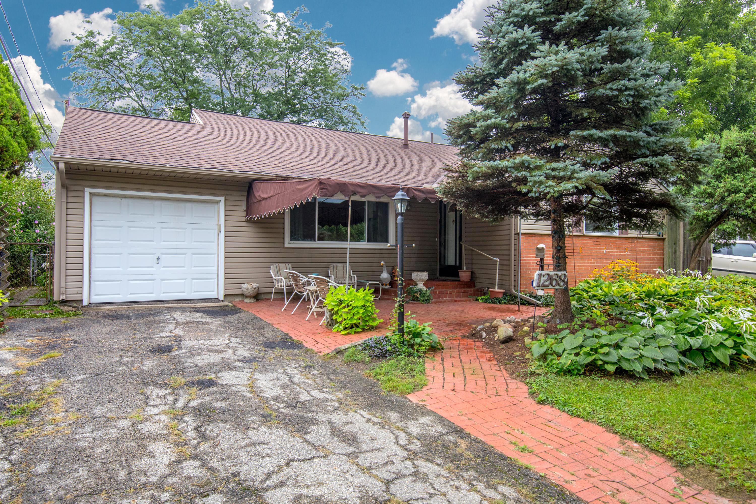 1268 Country Club Road Columbus, OH 43227 - Photo 3 of 46 Gallery Image 3