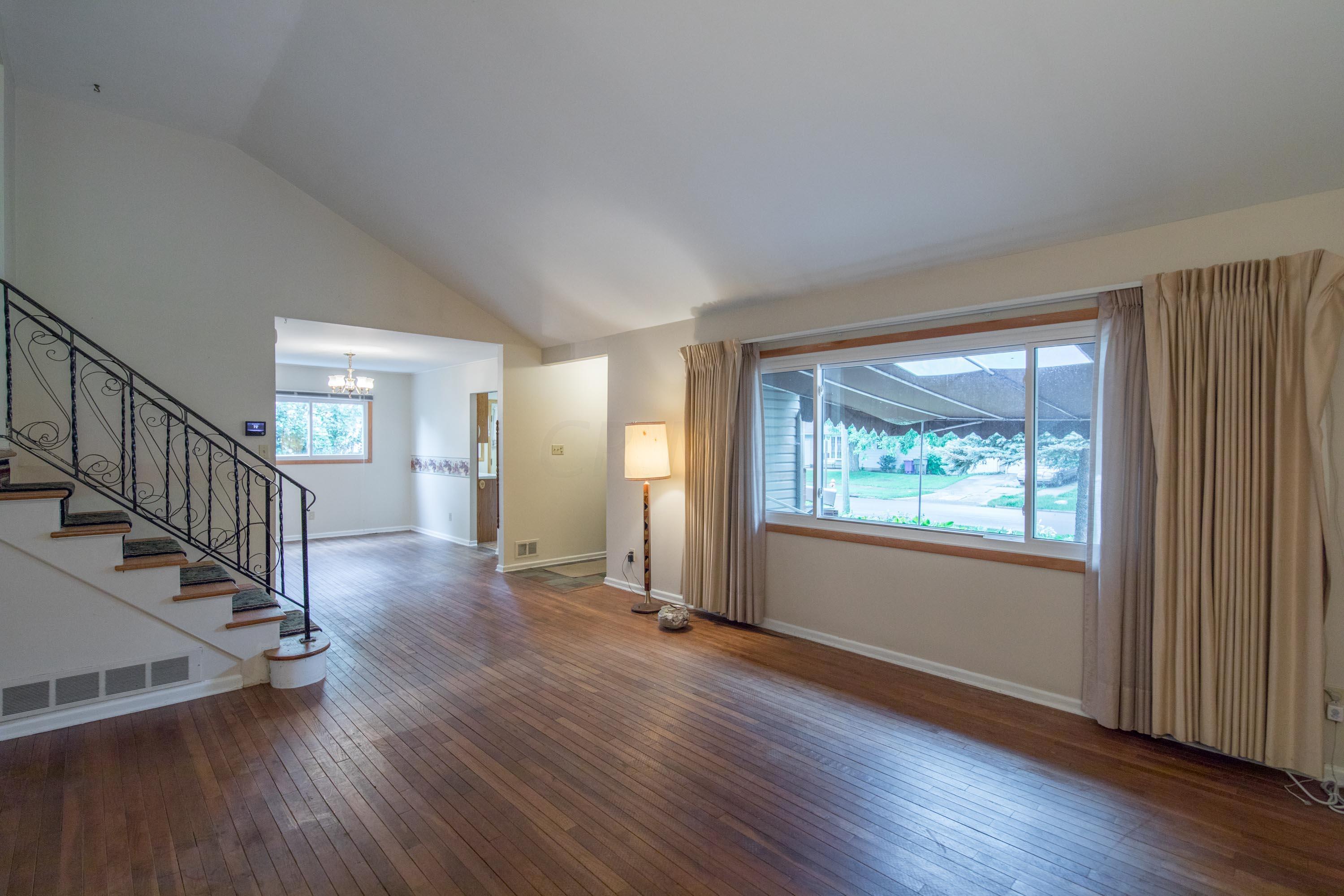 1268 Country Club Road Columbus, OH 43227 - Photo 8 of 46 Gallery Image 8