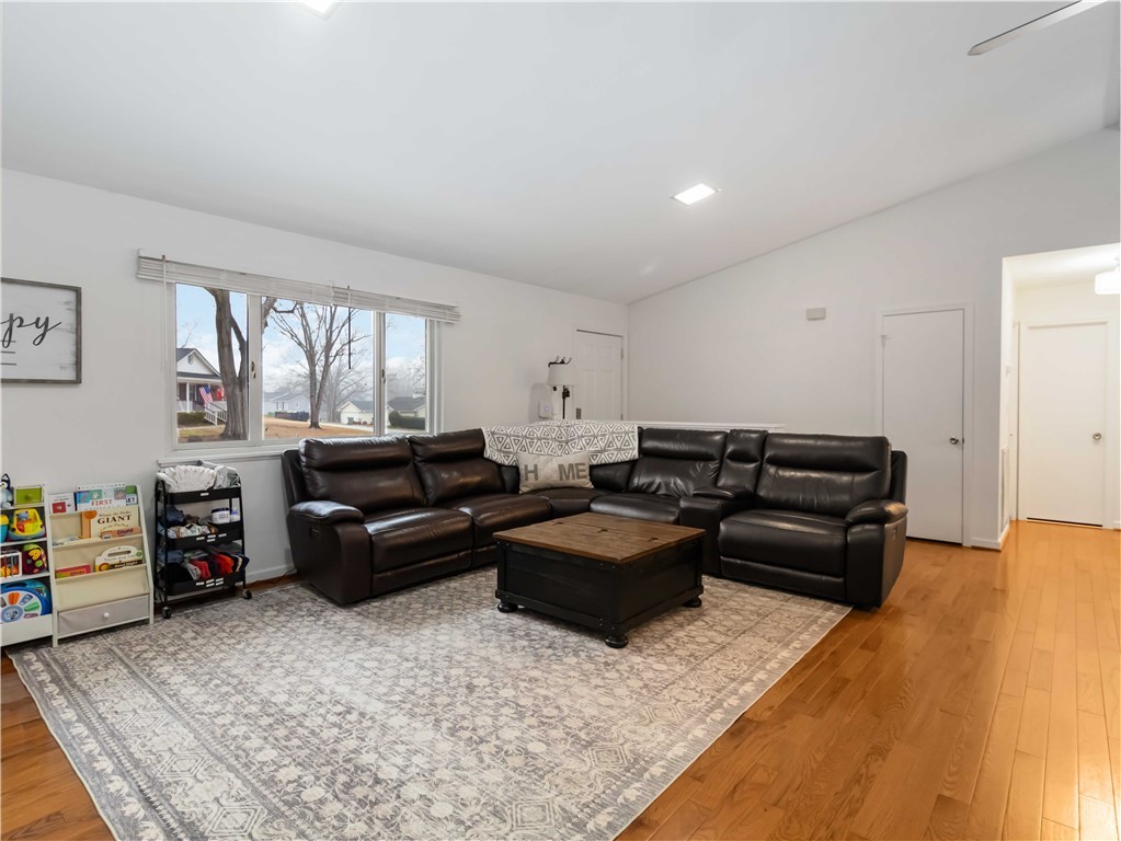 113 Heather Lane Mauldin, SC 29662 - Photo 9 of 39