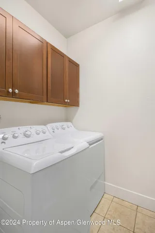a utility room with a sink