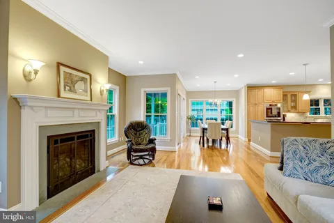 $1,950,000 | 117 West George Mason Road, Falls Church, VA 22046