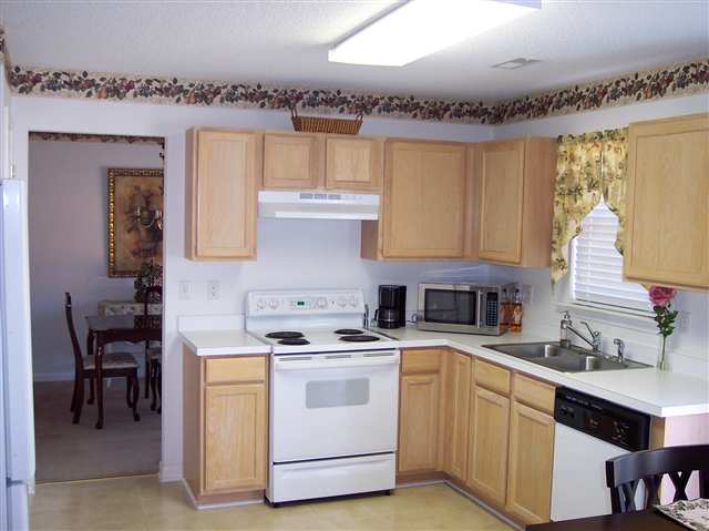 407 Flanders Court Greenville, SC 29607 - Photo 2 of 9 Gallery Image 2