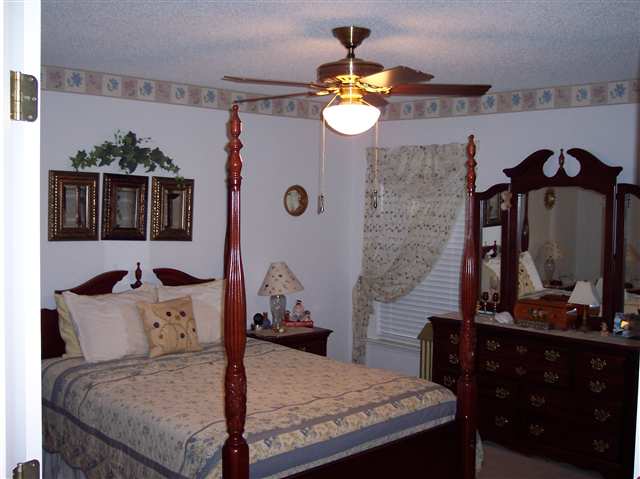 407 Flanders Court Greenville, SC 29607 - Photo 3 of 9 Gallery Image 3