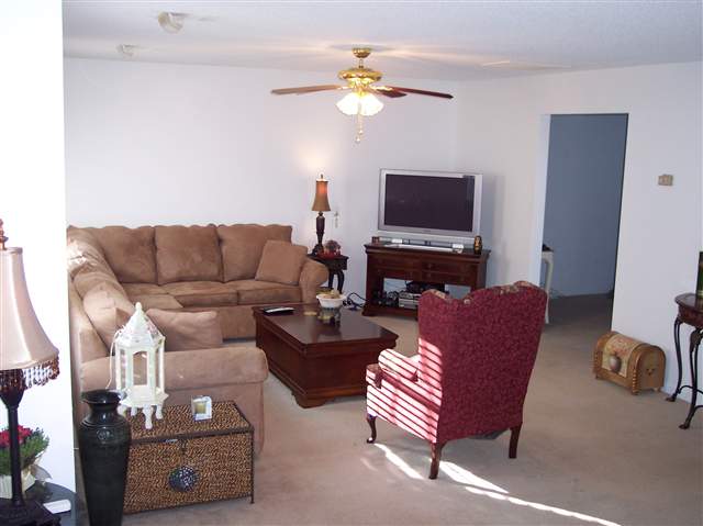 407 Flanders Court Greenville, SC 29607 - Photo 6 of 9 Gallery Image 6