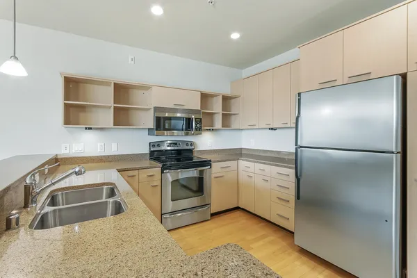 $355,000 | 309 West Washington Avenue, Unit 512, Madison, WI 53703