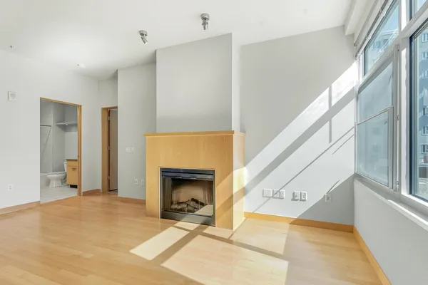 $355,000 | 309 West Washington Avenue, Unit 512, Madison, WI 53703
