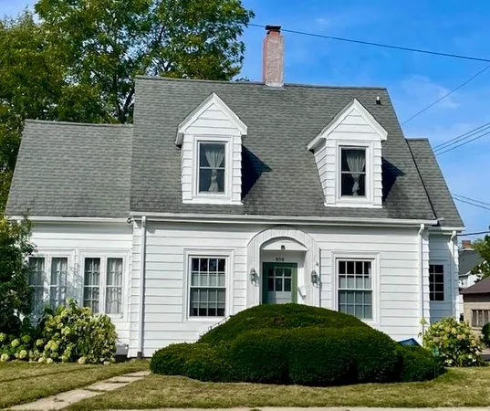 $305,000 | 809 Oak Street, Baraboo, WI 53913