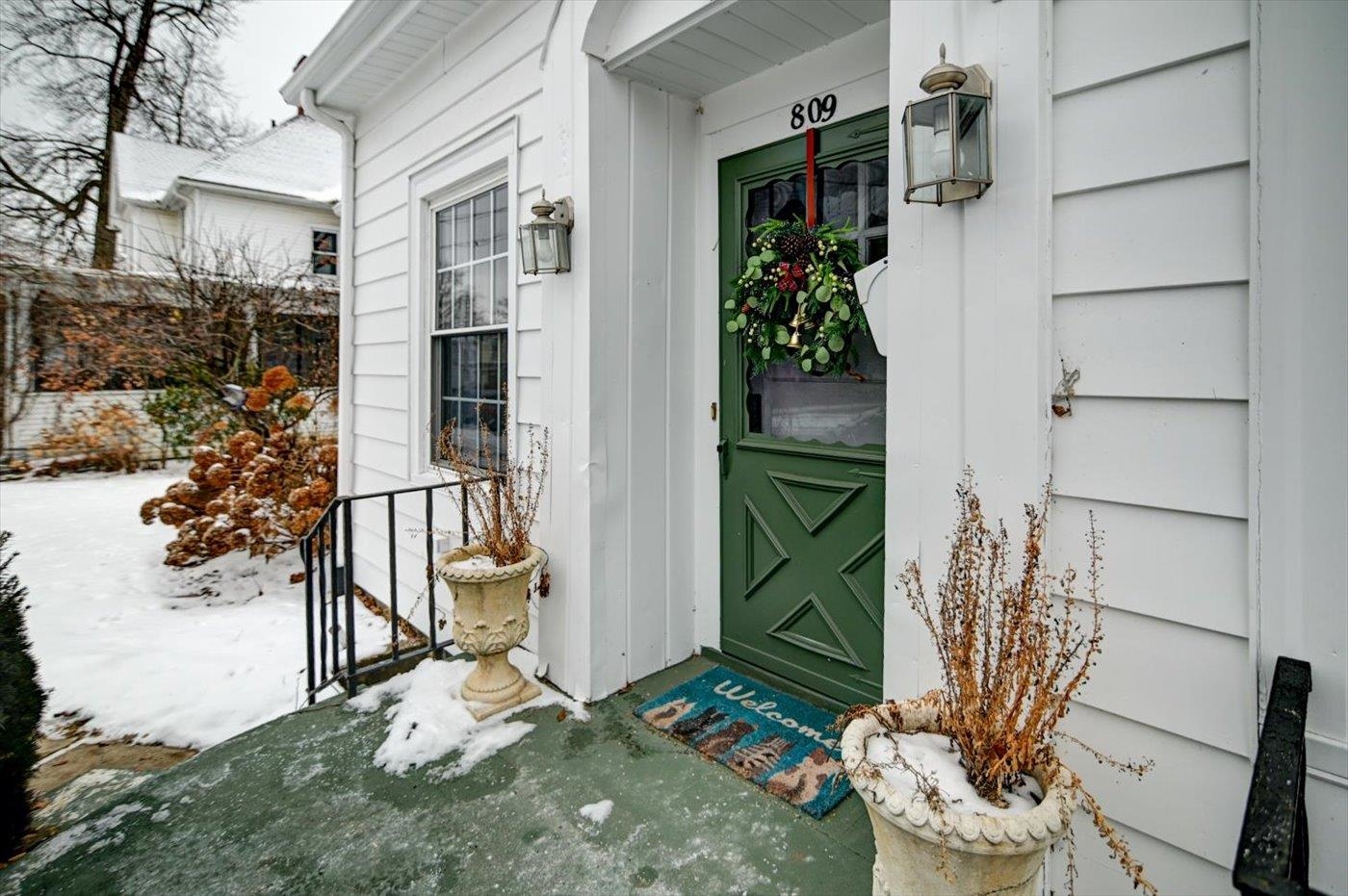 809 Oak Street Baraboo, WI 53913 - Photo 11 of 82