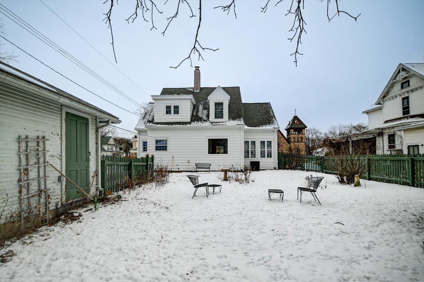 809 Oak Street Baraboo, WI 53913 - Photo 17 of 82