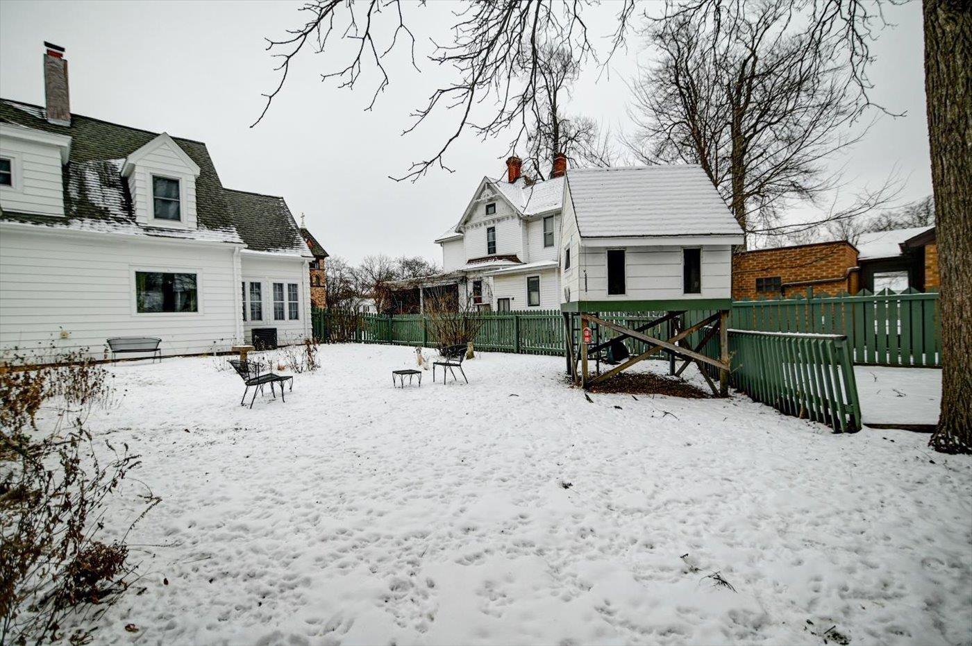 809 Oak Street Baraboo, WI 53913 - Photo 18 of 82