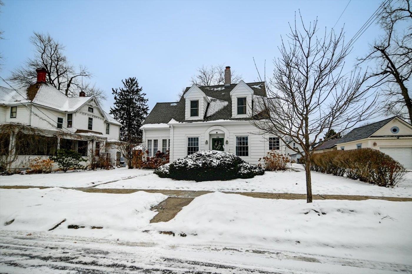 809 Oak Street Baraboo, WI 53913 - Photo 2 of 82